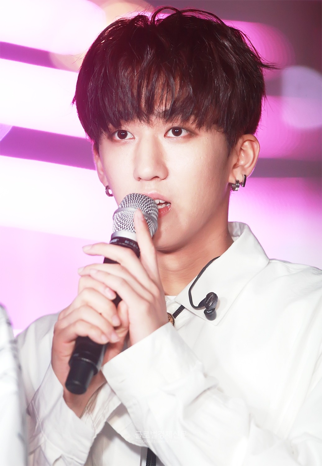 [GET포토] 스트레이키즈(Stray Kids) 창빈, '이렇게 순수한 래퍼는 처음이지?'(쇼 챔피언)
