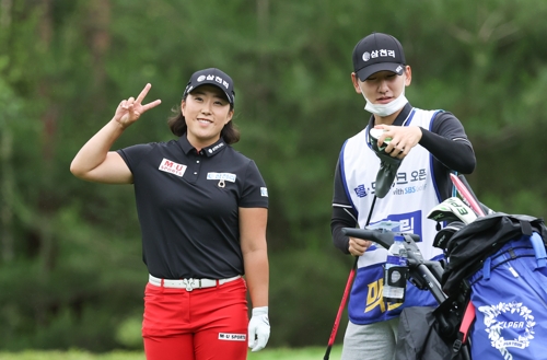 4일 강원도 용평에 위치한 버치힐GC에서 열린 '맥콜-모나파크 오픈 with SBS Golf' 최종라운드에서 김해림이 3번 홀 티샷 후 포즈를 취하고 있다. 사진=KLPGA 제공