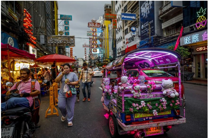   태국 방콕의 차이나타운. 해외관광객 유입이 저조한 편이다. 사진=월스트리트저널