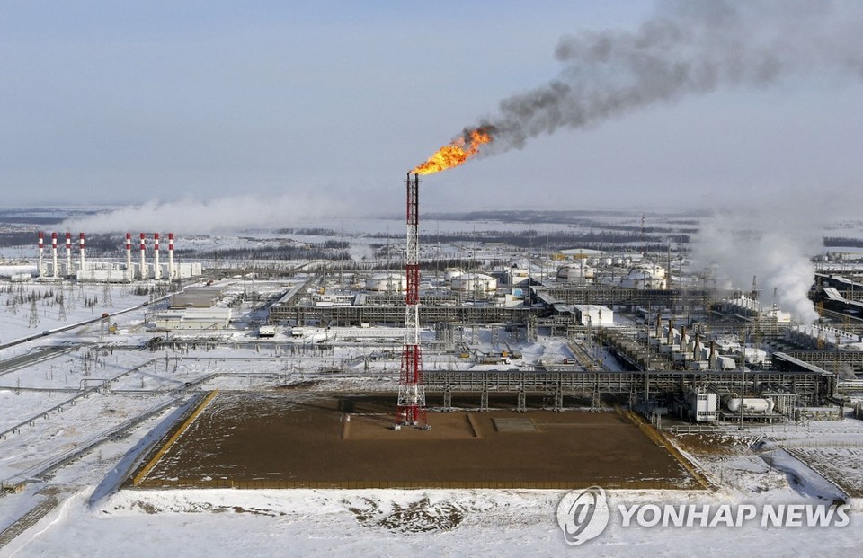 러시아 에너지기업 로즈네프트가 운영하는 시베리아 유전[로이터=연합뉴스 자료 사진]