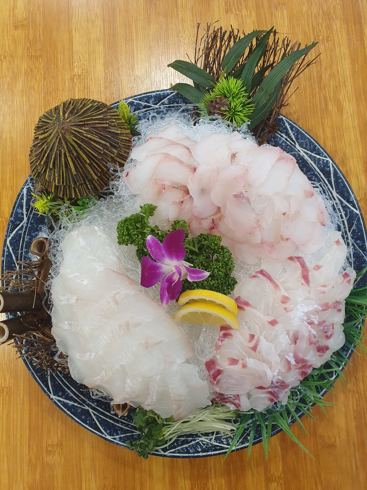 마포 꽃새우 활어회, 아귀 회·간 맛보세요 ... “각종 활어회를 자연산으로”