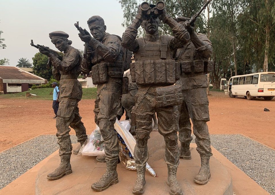 중앙아프리카공화국(CAR)이 러시아 용병 바그네르를 기념해 수도에 세운 조형물[BBC 캡처]