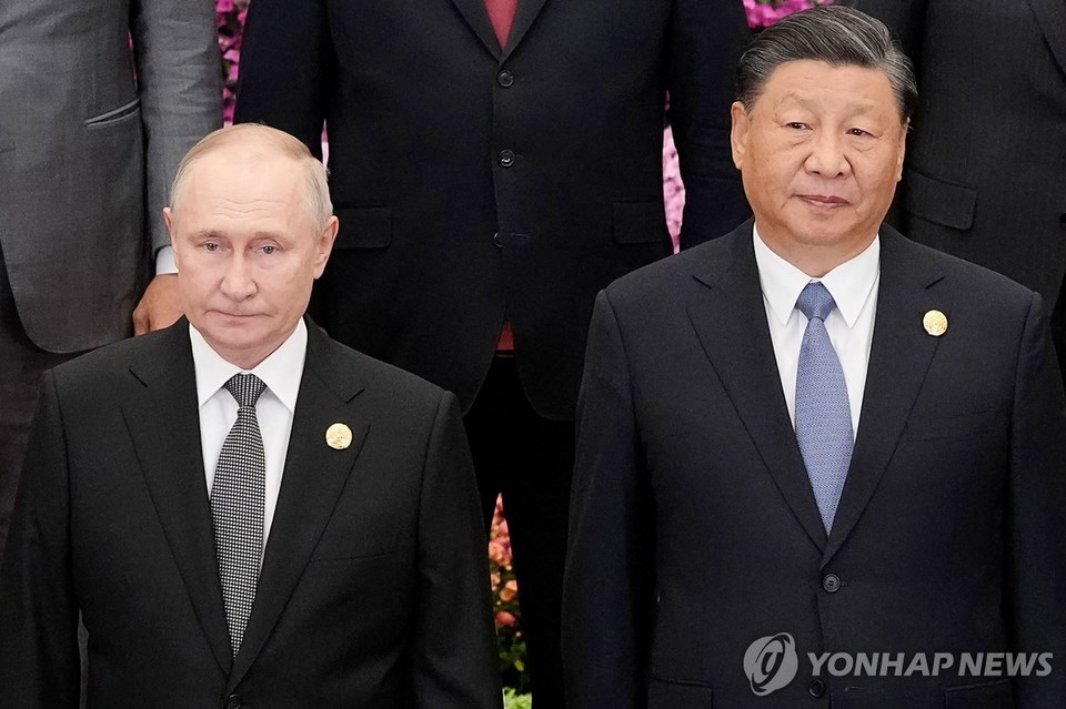 베이징 일대일로 정상포럼 참석한 푸틴 대통령과 시진핑 주석[AFP=연합뉴스]