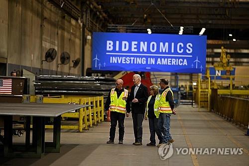 한국기업 미국 공장 찾은 바이든[AFP=연합뉴스]