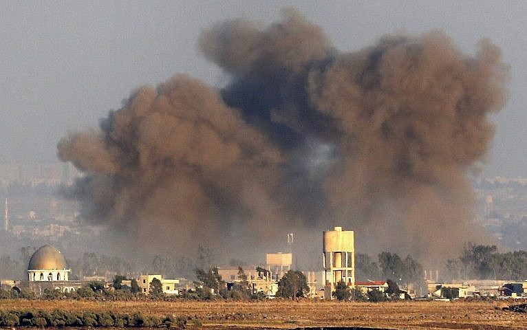 이스라엘군이 시리아 국경을 따라 포진한 시리아군기지들을 공습했다[Times of Israel 제공]