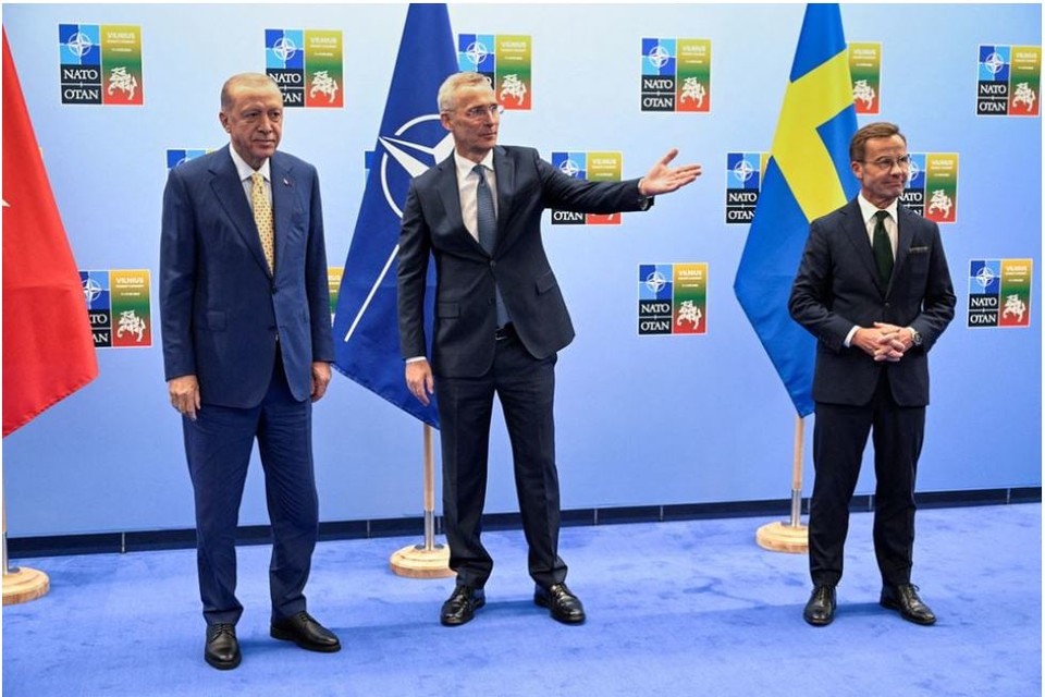   에르도안 튀르키예 대통령(사진 맨 왼쪽)과 울프 크리스테르숀 스웨덴 총리. 사진=로이터통신