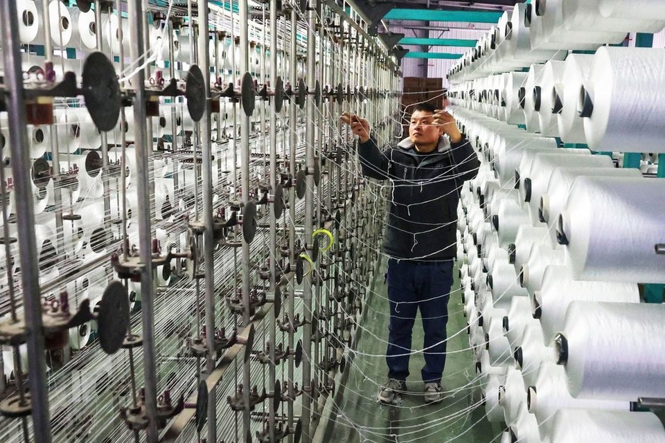 중국 강소성의 카펫 공장 작업 모습[AFP/게티이미지 제공]