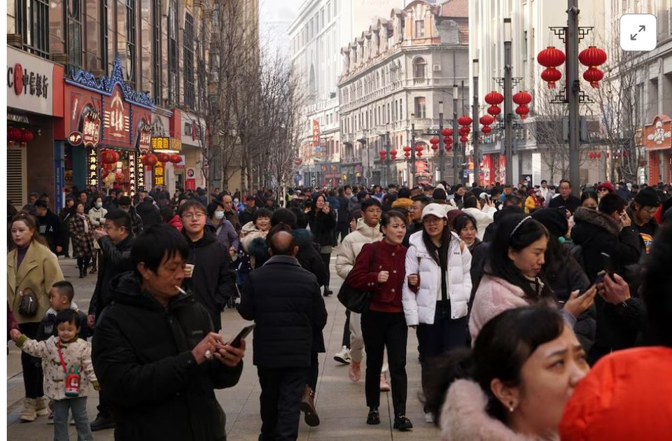   중국의 1~2월 산업생산이 예상치를 웃도는 7%를 기록했다고 중국국가통계국이 발표해다. 사진=상하이도심 로이터통신
