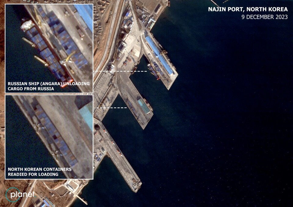 러시아에 대한 북한의 포탄과 무기 수출항으로 알려진 동해안 나진항의 위성사진[Bloomberg 캡처]