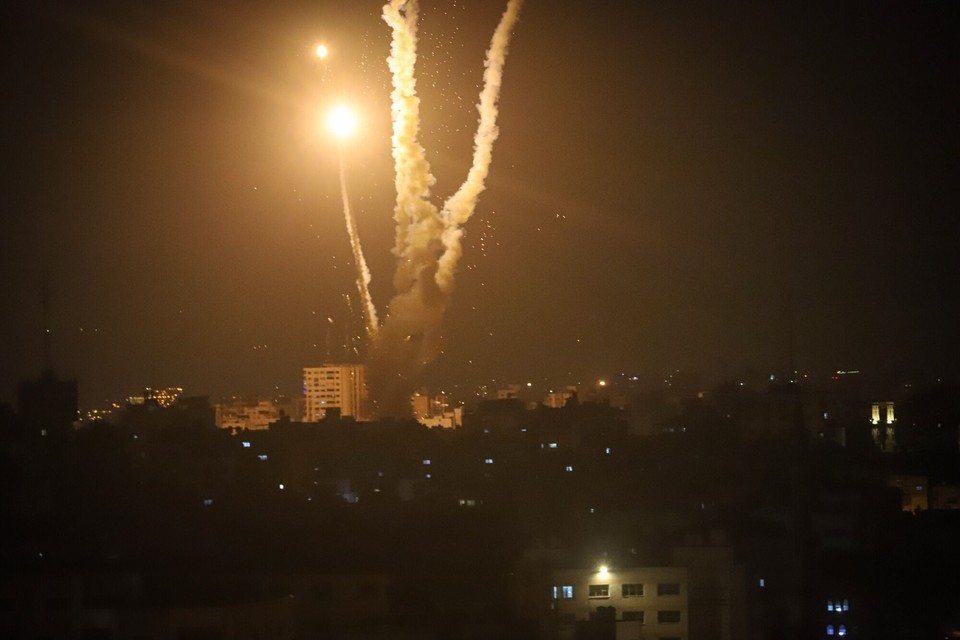 팔레스타인 가자지구에서 날아논 로켓을 요격하는 이스라엘 방공체계[게티이미지 제공]