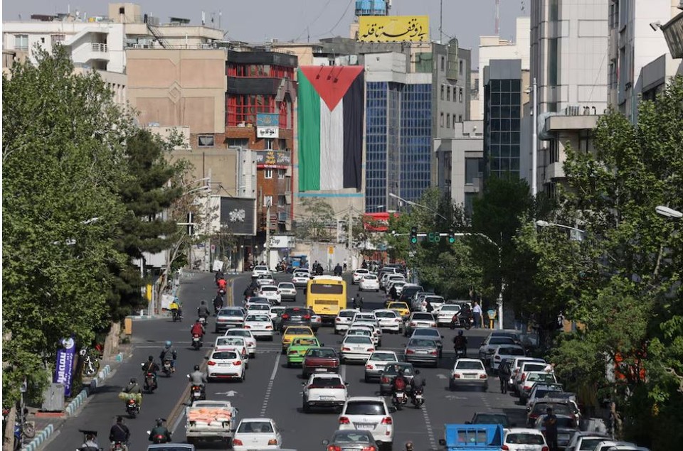   이란의 수도 테헤란은 이스라엘의 보복 가능성에 불안감이 커지고 있다. 사진=로이터통신