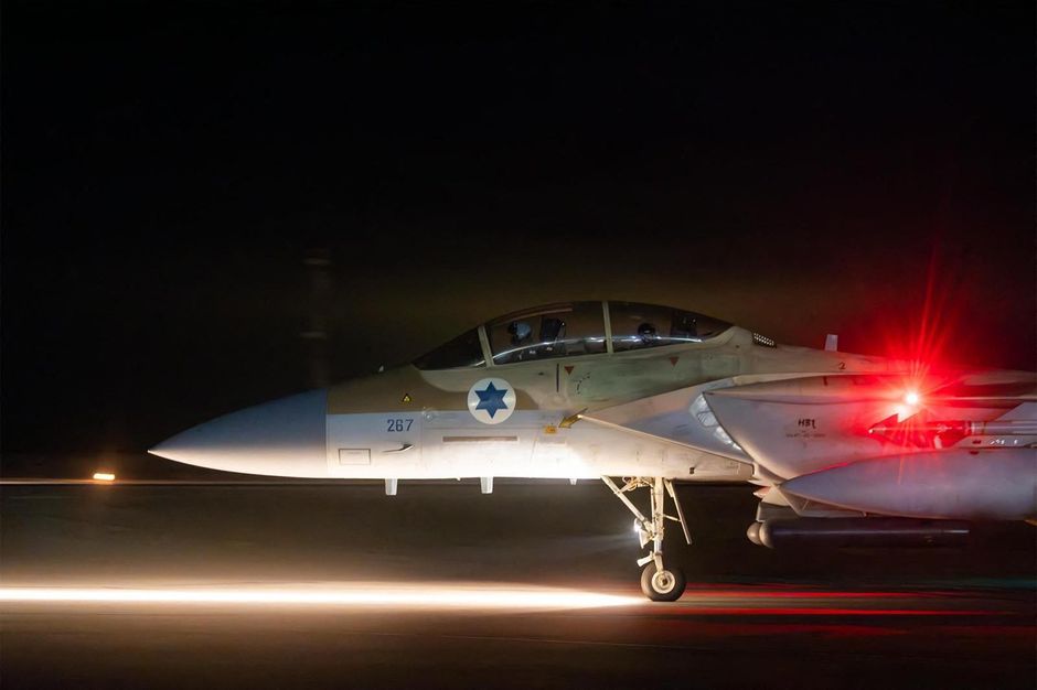 이란의 드론과 미사일 공격에 대응해 출격하는 이스라엘 전투기[AFP/게티이미지 제공]