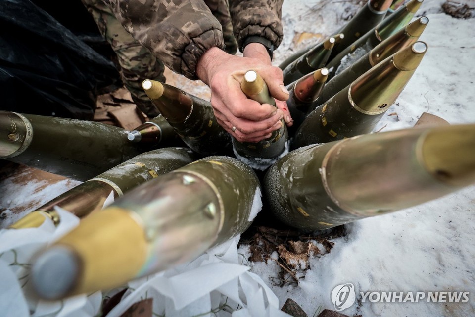 '가뭄에 단비'... 서방 18개국 공동포탄 우크라 도착