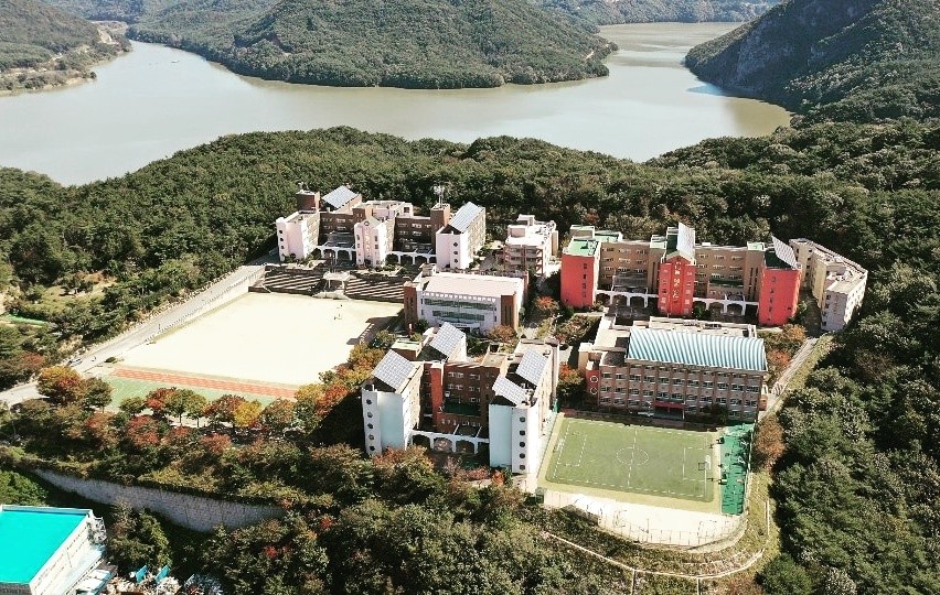 부산 아파트 화단에서 발견된 브니엘예고 학생들