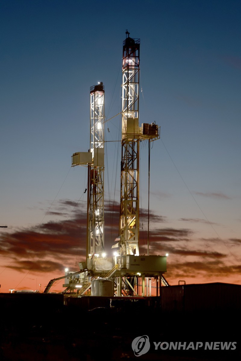 국제유가, 美 원유재고 급감에 상승세... WTI 1.4%↑