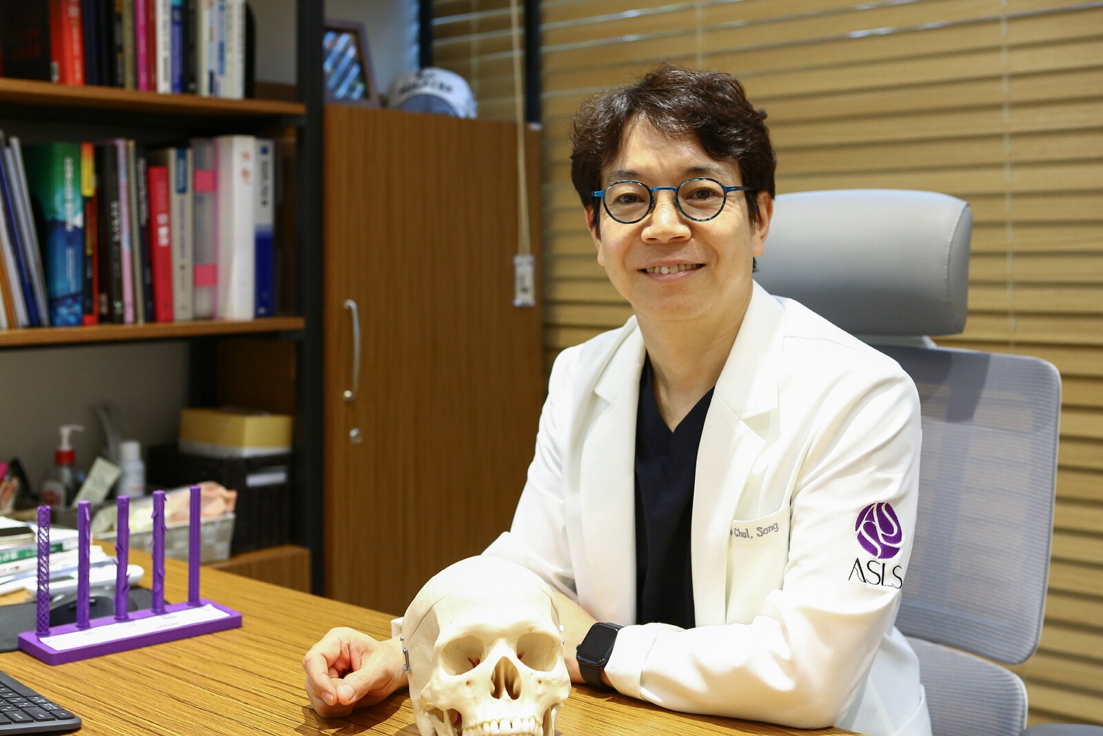 해부학과 바이오 기술의 융합, 얼굴의 과학을 설계하다... 송우철 에브리... - 뉴스 썸네일 이미지