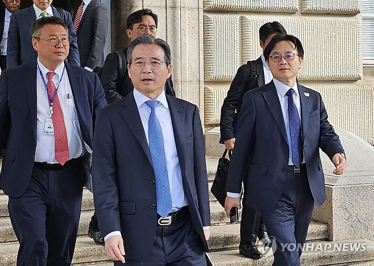 APEC앞 한미 대면 <b>무역</b>협상 종료…李-트럼프 정치적 결단만
