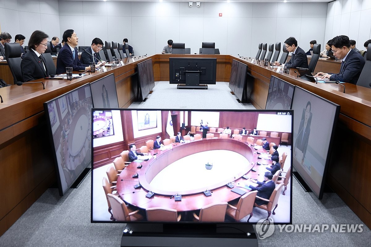 구윤철 부총리 겸 기획재정부 장관이 26일 정부세종청사 중앙동에서 열린 성장전략TF 겸 경제관계장관회의에서 발언하고 있다[연합뉴스]