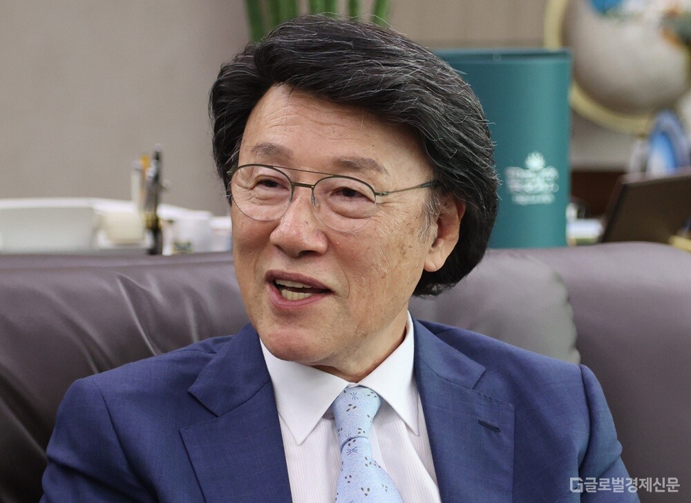 [글로벌 포커스人] '공생경영' 실천으로 '월클' 손흥민 품은 윤철주 우... - 뉴스 썸네일 이미지