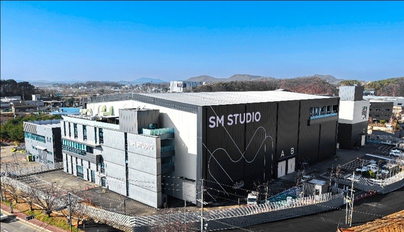 SM LDG 2년 연속 사상최대 실적..."신규 투자 및 물류 효율화로 경영 개선... - 뉴스 썸네일 이미지