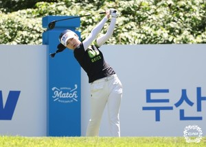 이예원, 3연승으로 매치플레이 <b>16강</b>…박현경·<b>윤이나</b>도 3연승