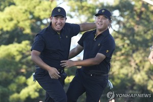 <b>김시우</b>-<b>안병훈</b>, <b>셰플러</b> 조 제압…인터내셔널 2R 5승 대반격